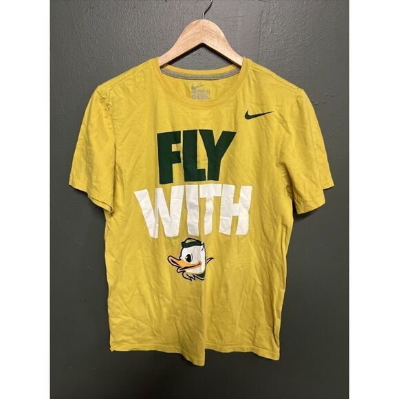 Nike Oregon Ducks Puddles Dri Fit Yellow Basketball Football Tee Shirt sz Medium - Picture 1 of 3